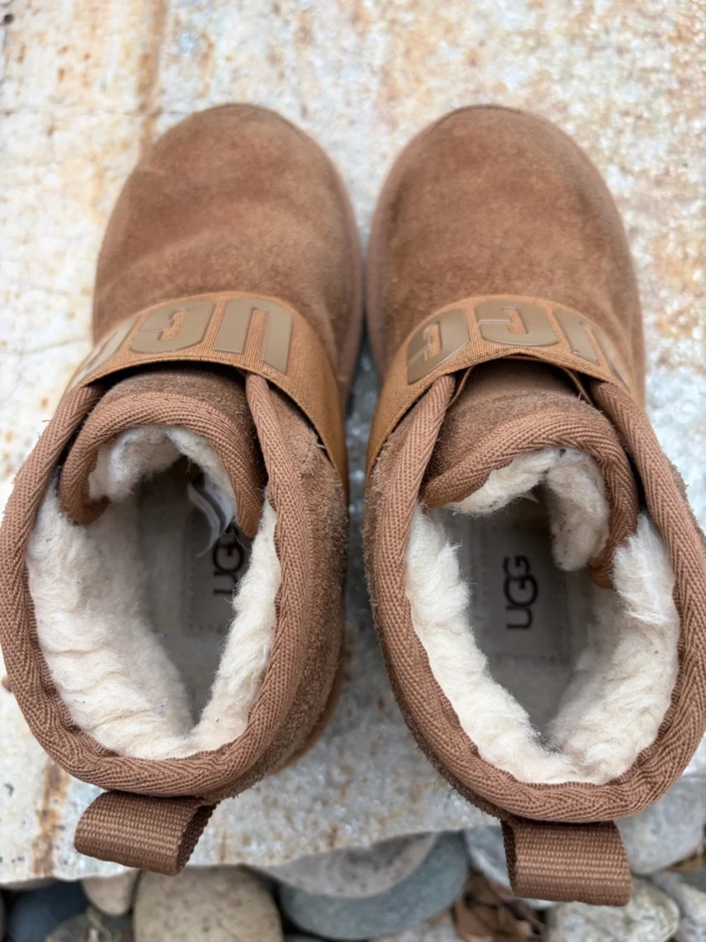 UGG Neumel Strap Boots Kids Size 13 Chestnut Shearling Lined